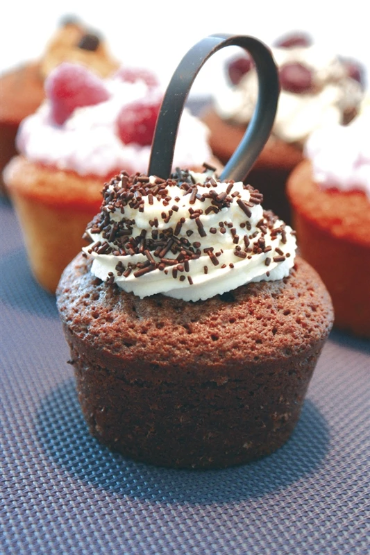 Demarle Flexipan 4 Oz Muffin Tray, 24 Molds, 2-3/4 X 2-3/16 X 1-9/16 3 Demarle Flexipan 4 Oz Muffin Tray, 24 Molds, 2-3/4 X 2-3/16 X 1-9/16 - Image 3