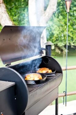 Lodge 12" Cast Iron Skillet -Chef Knife Shop L10SK3 4